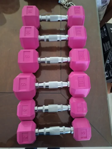 Par de mancuernas hexagonales en color rosa de 3lb - 40lb photo review